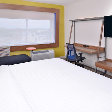 Holiday Inn Express & Suites Madison By Ihg Zewnętrze zdjęcie
