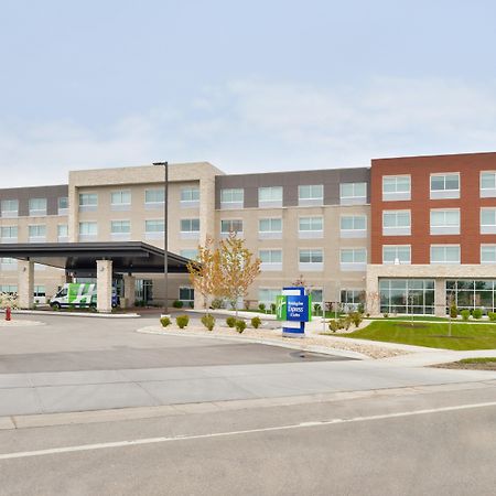 Holiday Inn Express & Suites Madison By Ihg Zewnętrze zdjęcie