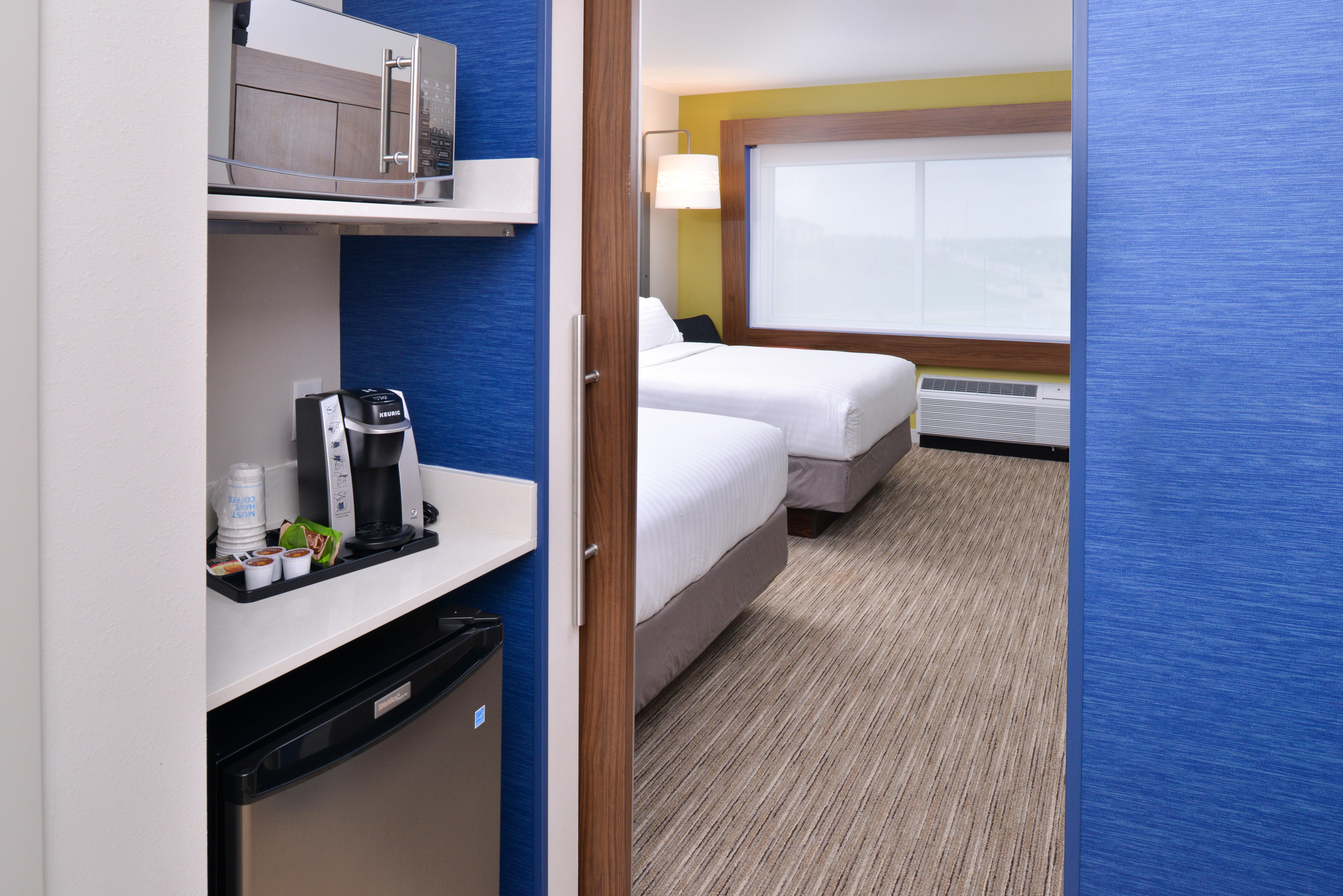 Holiday Inn Express & Suites Madison By Ihg Zewnętrze zdjęcie