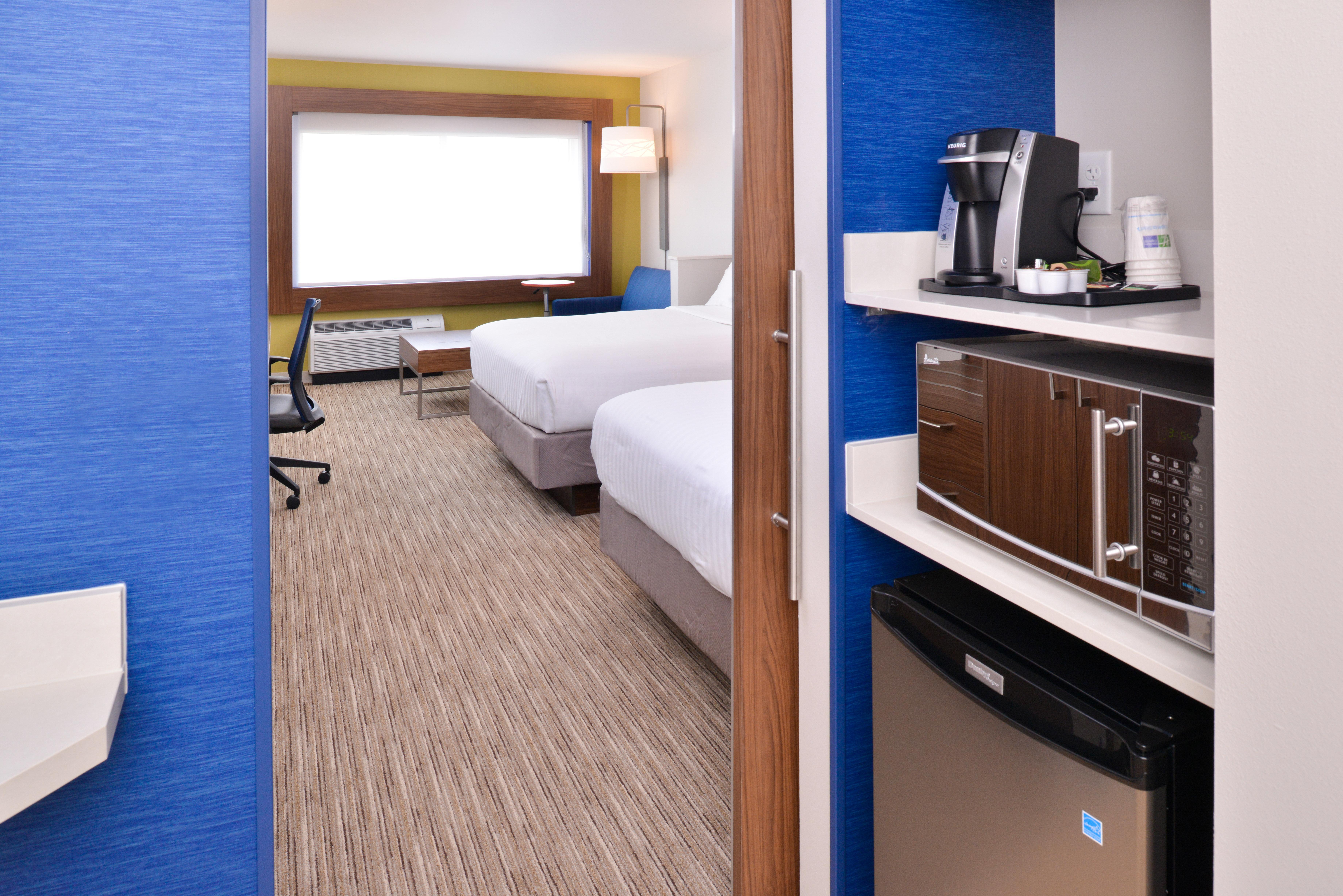 Holiday Inn Express & Suites Madison By Ihg Zewnętrze zdjęcie