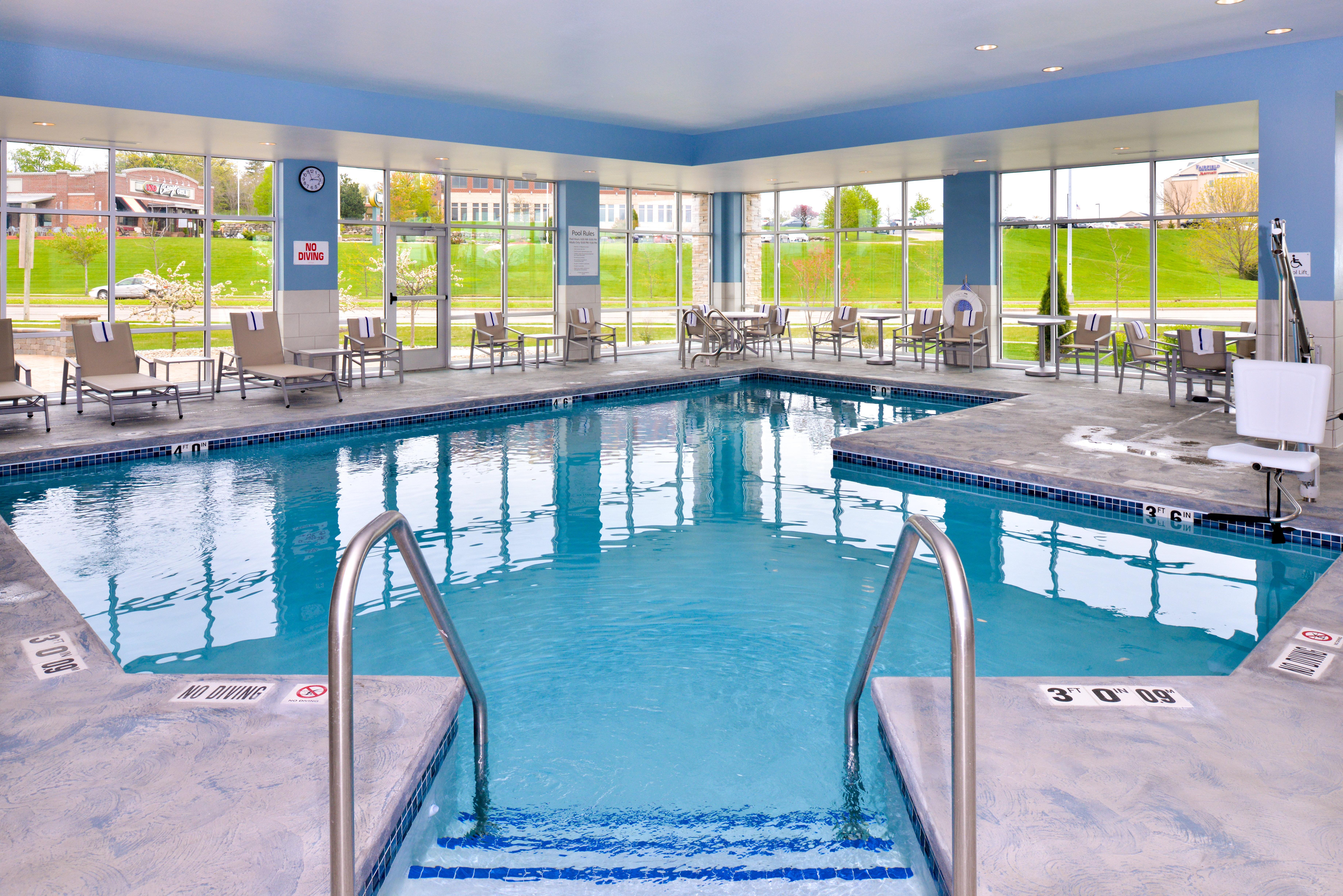 Holiday Inn Express & Suites Madison By Ihg Zewnętrze zdjęcie