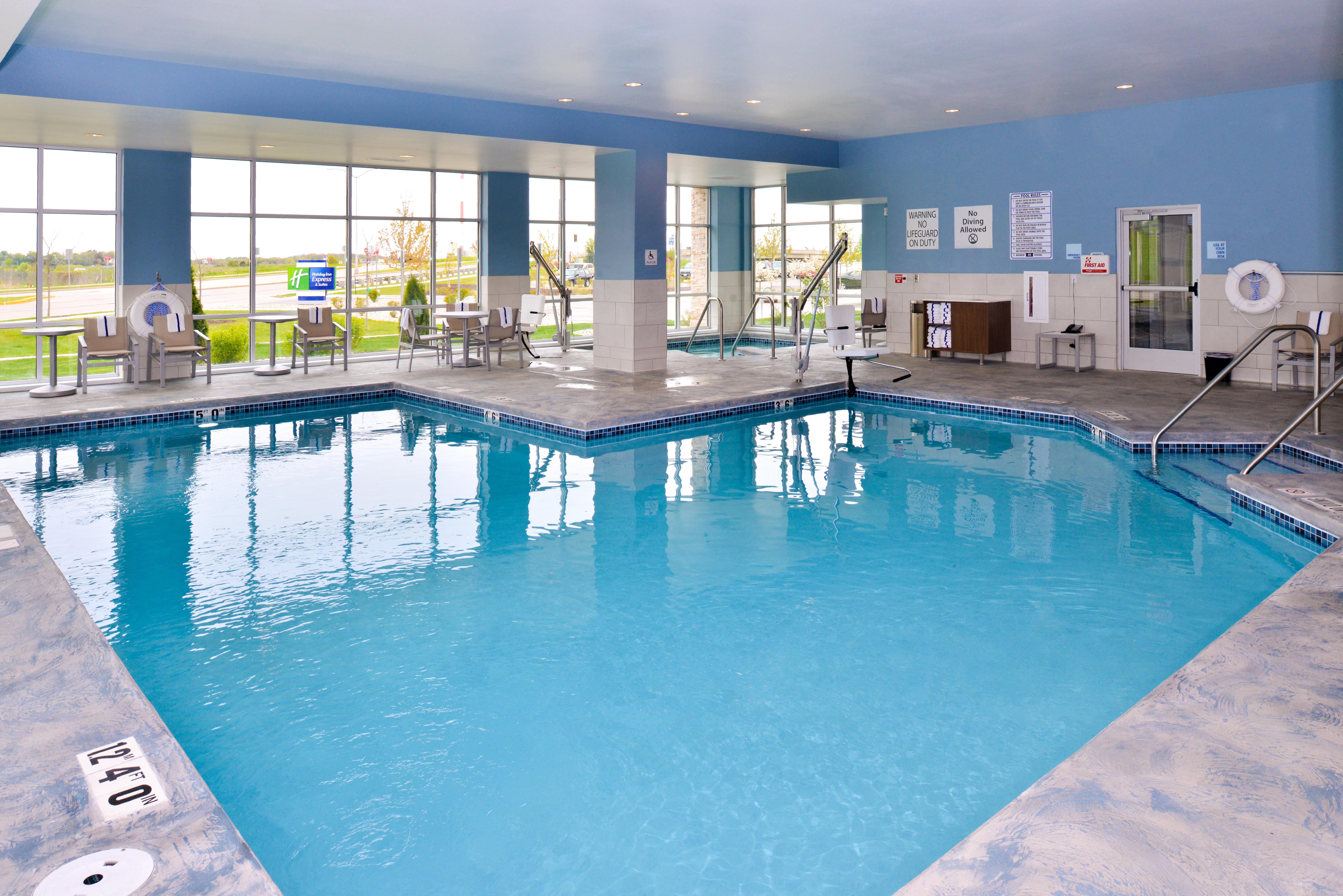 Holiday Inn Express & Suites Madison By Ihg Zewnętrze zdjęcie